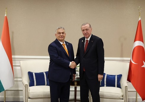 Ərdoğan və Orban ikitərəfli əlaqələri və regional məsələləri müzakirə ediblər Ərdoğan və Orban ikitərəfli əlaqələri və regional məsələləri müzakirə ediblər