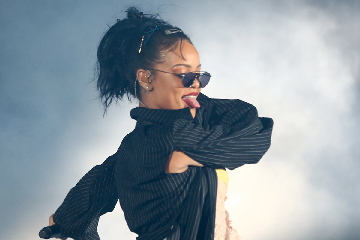 Rihanna üçüncü dəfə ana olacaq Rihanna üçüncü dəfə ana olacaq