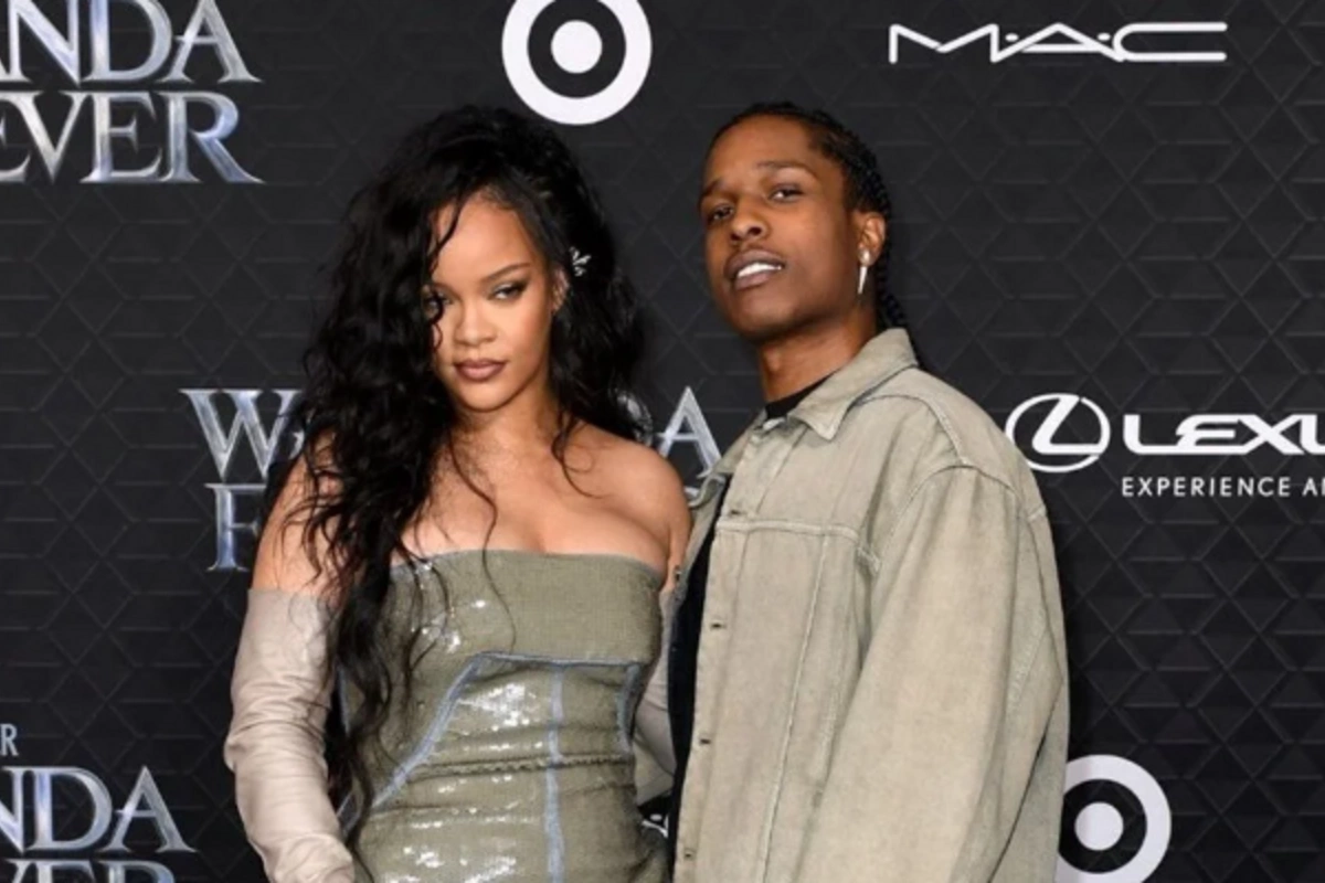 Rihannadan ŞOK ETİRAF: Rihannadan ŞOK ETİRAF: