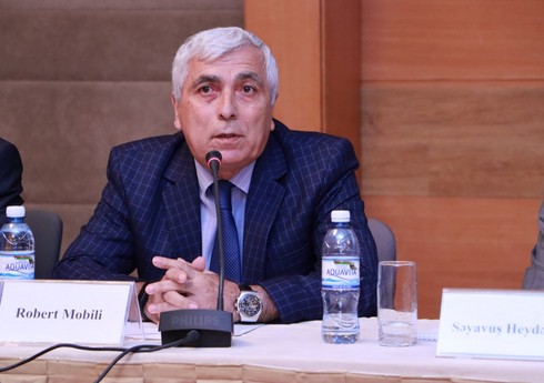 Robert Mobili: Robert Mobili: