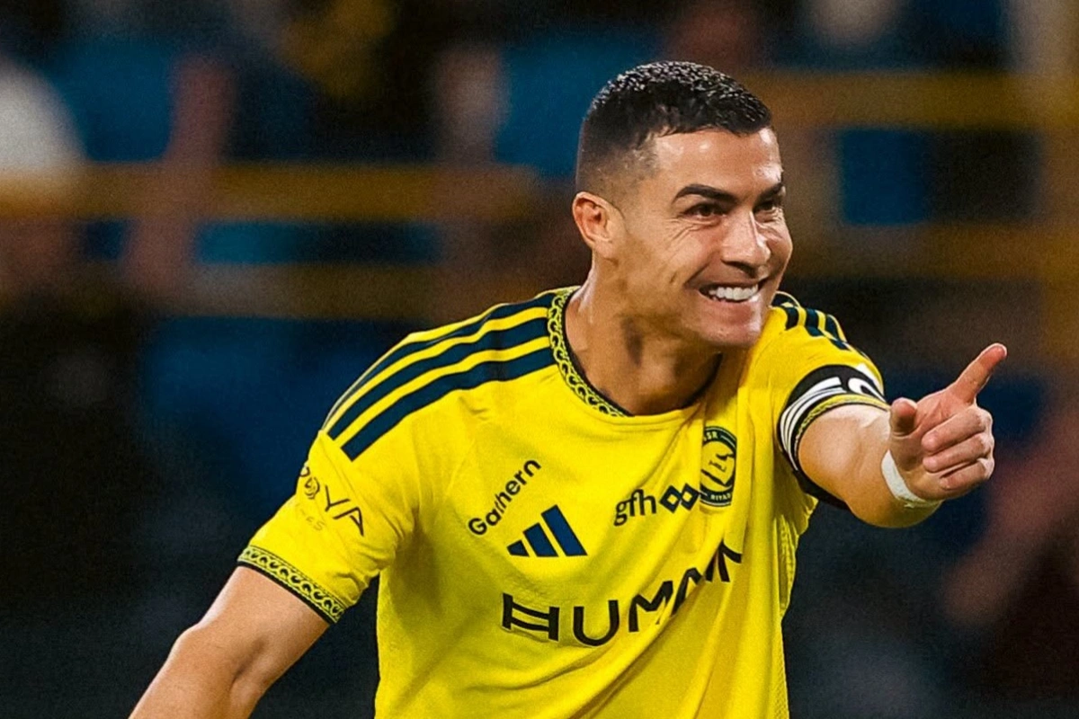 Ronaldo 15 dəqiqəyə het-trik etdi: 1000 qol rekorduna daha bir addım yaxınlaşdı Ronaldo 15 dəqiqəyə het-trik etdi: 1000 qol rekorduna daha bir addım yaxınlaşdı