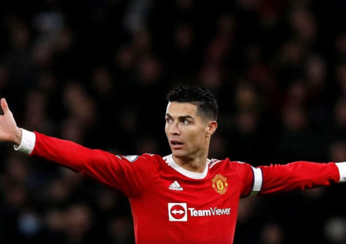 Ronaldu: “Mançester Yunayted” mənə xəyanət etdi” Ronaldu: “Mançester Yunayted” mənə xəyanət etdi”