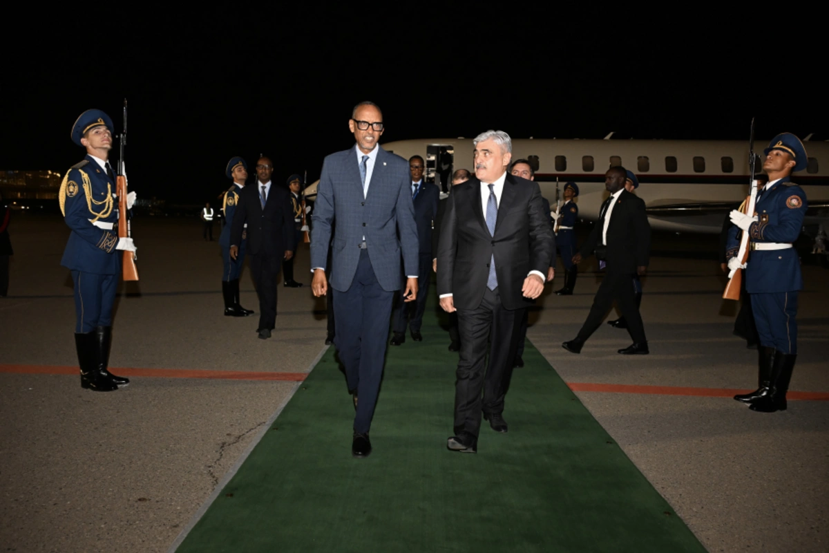 Ruanda Prezidenti Pol Kaqame Azərbaycana rəsmi səfərə gəlib Ruanda Prezidenti Pol Kaqame Azərbaycana rəsmi səfərə gəlib