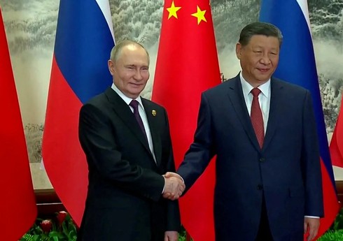 Rusiya Prezidenti Vladimir Putin Çində Si Cinpinlə görüşüb Rusiya Prezidenti Vladimir Putin Çində Si Cinpinlə görüşüb