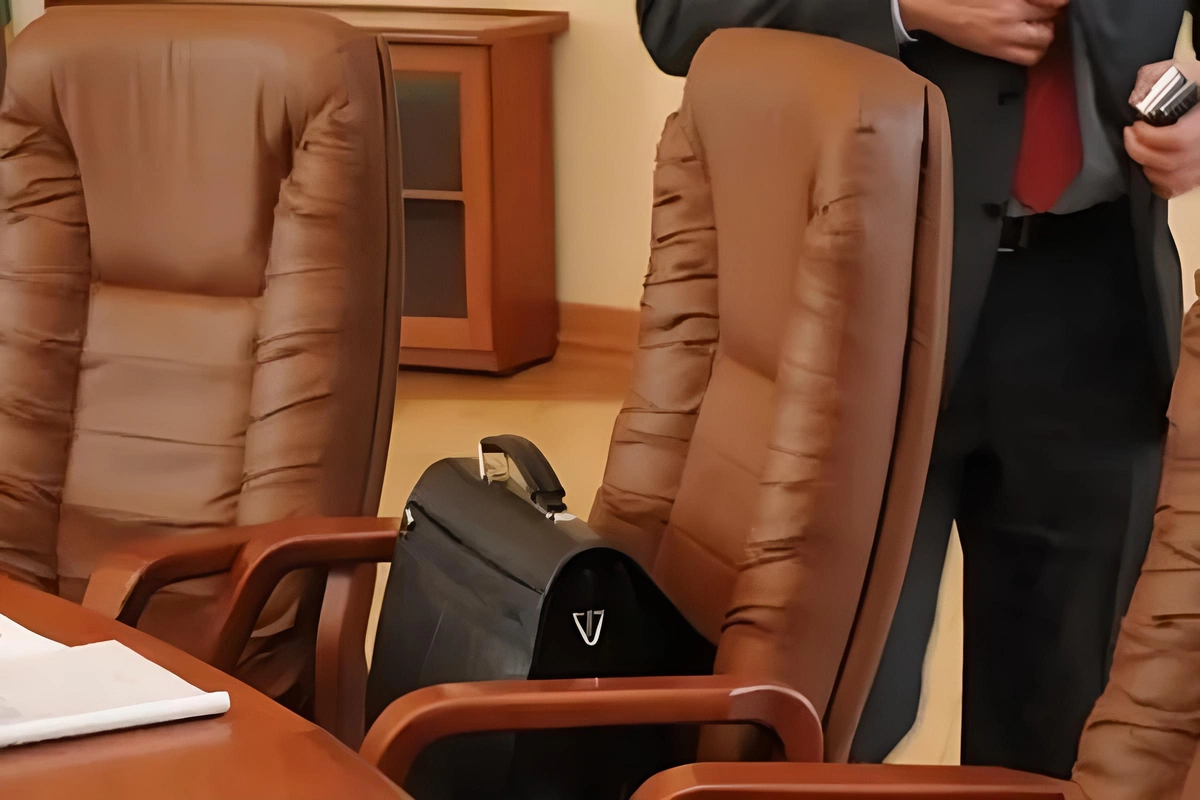 Sabirabadda ailə üzvlərini işə götürən direktor VƏZİFƏSİNDƏN AZAD EDİLDİ