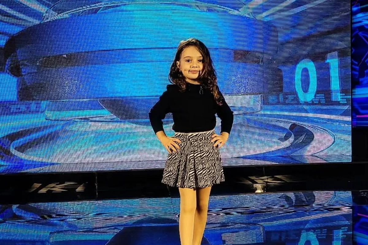 Səkkiz yaşlı Firuzə: 