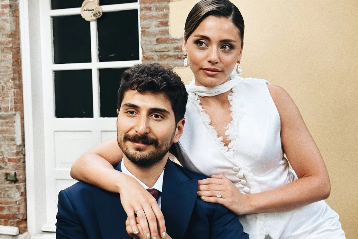 Sıla Türkoğlu nişanlandı Sıla Türkoğlu nişanlandı