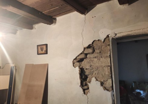 Siyəzəndə torpaq sürüşməsi olub Siyəzəndə torpaq sürüşməsi olub