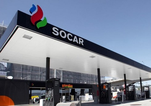 SOCAR Dneprdə raketlə vurulan yaşayış binasında xilasetmə işləri aparanlara pulsuz xidmət göstərir