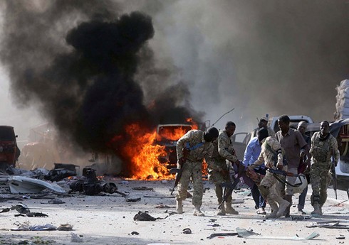 Somalidə bir gündə üç terror aktı törədilib, rəsmi şəxslər ölüb Somalidə bir gündə üç terror aktı törədilib, rəsmi şəxslər ölüb