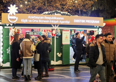 “Soyuq əllər, isti ürək” yarmarkasında 30-a yaxın KOB iştirak edir “Soyuq əllər, isti ürək” yarmarkasında 30-a yaxın KOB iştirak edir