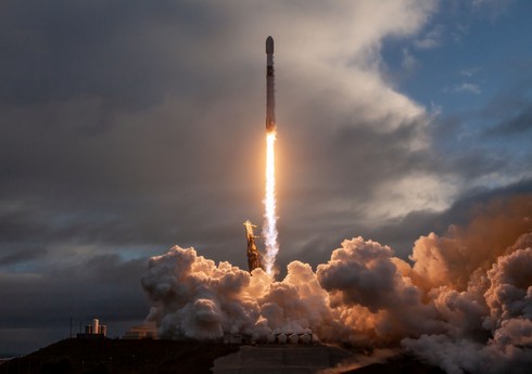 “SpaceX” kompaniyası daha 47 internet peykini orbitə çıxaracaq