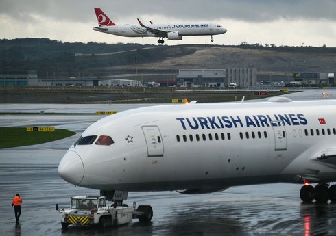 İstanbulda duman səbəbindən 100 reys ertələnib İstanbulda duman səbəbindən 100 reys ertələnib