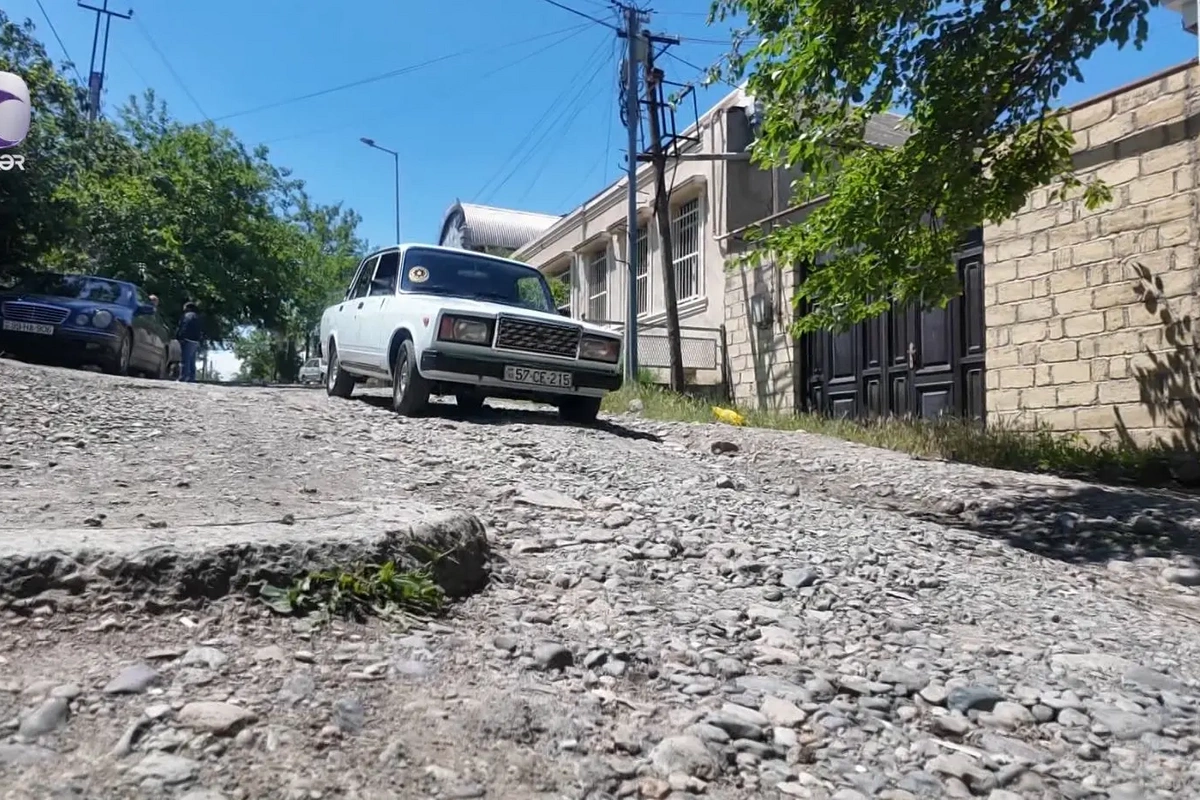 Su-kanalizasiya işləri apardılar, asfalt qatını təmir etməyi unutdular