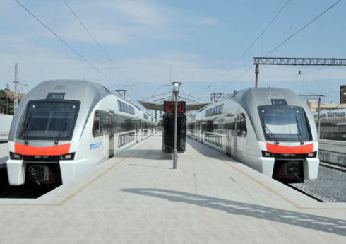 Sumqayıt-Xırdalan-Bakı qatarlarının birinin ləğvinin səbəbi açıqlanıb Sumqayıt-Xırdalan-Bakı qatarlarının birinin ləğvinin səbəbi açıqlanıb