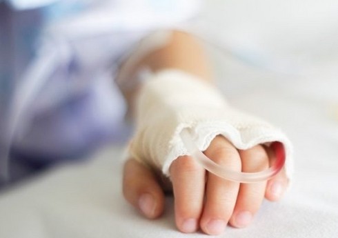 Sumqayıtda ananın imtina etdiyi 7 aylıq körpə xəstəxanada ölüb Sumqayıtda ananın imtina etdiyi 7 aylıq körpə xəstəxanada ölüb