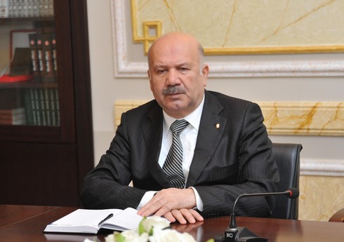 Səyyad Aran: 1 300 manat məvacib həkimin ehtiyaclarını qarşılamır Səyyad Aran: 1 300 manat məvacib həkimin ehtiyaclarını qarşılamır