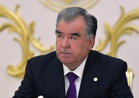 Tacikistan Prezidenti Emoməli Rəhmon Azərbaycana dövlət səfərinə gəlib Tacikistan Prezidenti Emoməli Rəhmon Azərbaycana dövlət səfərinə gəlib