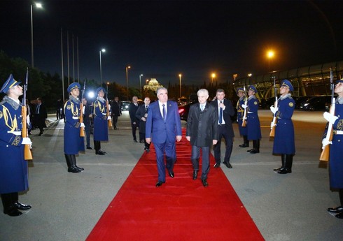 Tacikistan Prezidenti Emoməli Rəhmonun Azərbaycana səfəri başa çatıb Tacikistan Prezidenti Emoməli Rəhmonun Azərbaycana səfəri başa çatıb