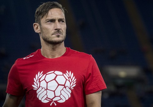 İtaliya futbolunun əfsanəsi 48 yaşında karyerasını bərpa edə bilər