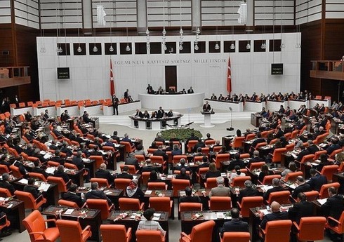 TBMM dezinformasiyaya görə cinayət təqibini qanuniləşdirib TBMM dezinformasiyaya görə cinayət təqibini qanuniləşdirib