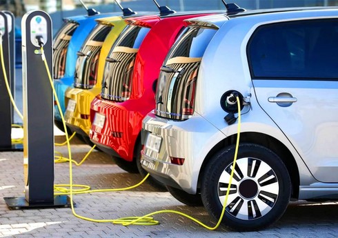 Ötən il Aİ-də yeni elektromobillərin sayı 1,5 dəfə artıb Ötən il Aİ-də yeni elektromobillərin sayı 1,5 dəfə artıb