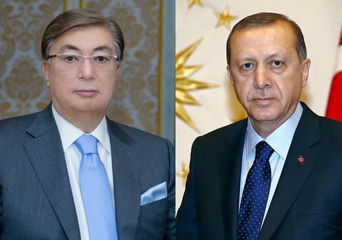Tokayev Ərdoğanı təbrik edib