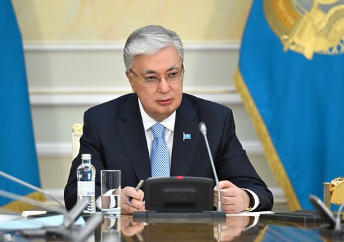 Tokayev Trampa edilən sui-qəsd cəhdini pisləyib Tokayev Trampa edilən sui-qəsd cəhdini pisləyib