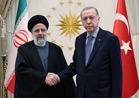 Türkiyə və İran prezidentləri regional məsələləri müzakirə ediblər Türkiyə və İran prezidentləri regional məsələləri müzakirə ediblər