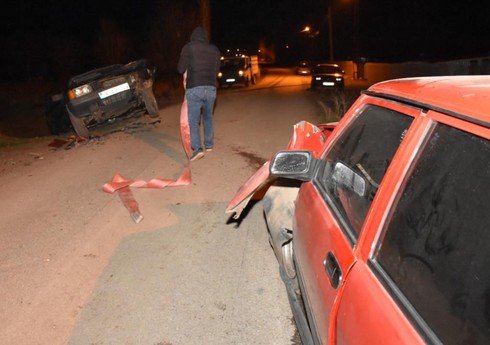 Türkiyədə ağır yol qəzasında 7 nəfər yaralanıb Türkiyədə ağır yol qəzasında 7 nəfər yaralanıb