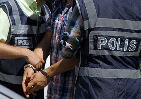 Türkiyədə İŞİD-lə əlaqədə şübhəli bilinən 17 nəfər tutulub Türkiyədə İŞİD-lə əlaqədə şübhəli bilinən 17 nəfər tutulub