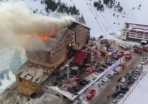 Türkiyədə hoteldə baş verən yanğınla əlaqədar 4 nəfər saxlanılıb