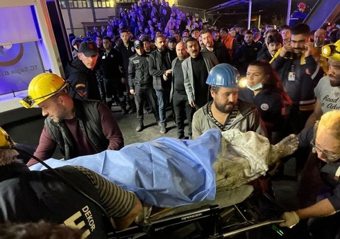 Türkiyədə mədəndə partlayış zamanı xəsarət alanların son durumu açıqlanıb Türkiyədə mədəndə partlayış zamanı xəsarət alanların son durumu açıqlanıb