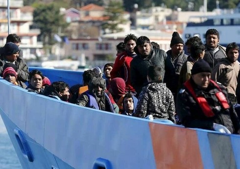 Tunis sahillərində miqrantları daşıyan qayıq qəzaya uğrayıb, azı 10 nəfər ölüb