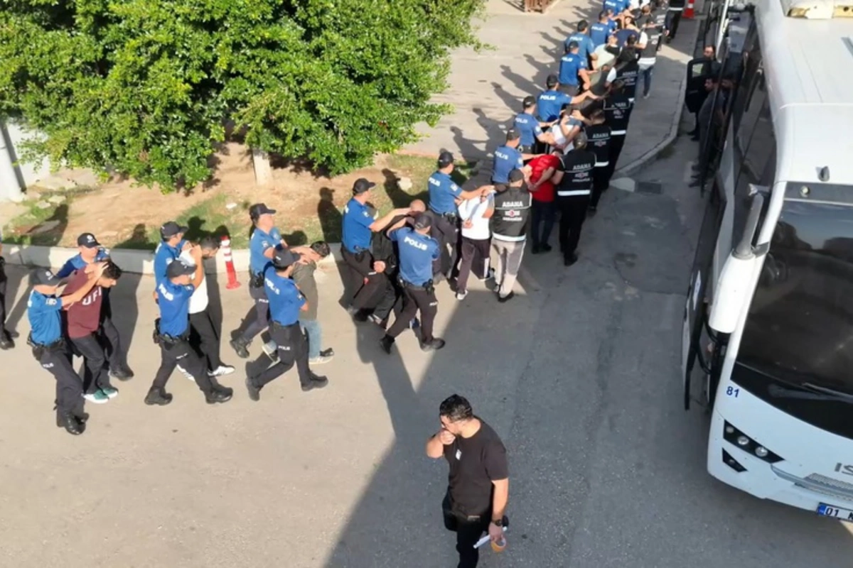 Türkiyədə əməliyyat: 73 nəfər həbs edildi Türkiyədə əməliyyat: 73 nəfər həbs edildi