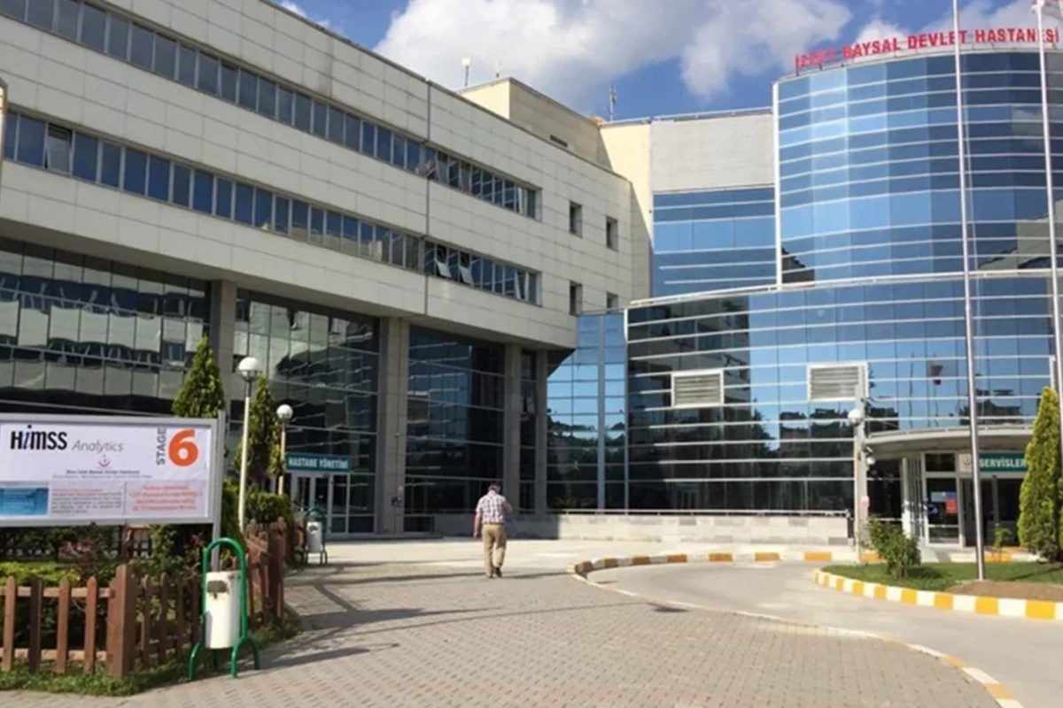 Türkiyədə ət emalı müəssisəsində kütləvi zəhərlənmə: Onlarla işçi xəstəxanaya aparıldı