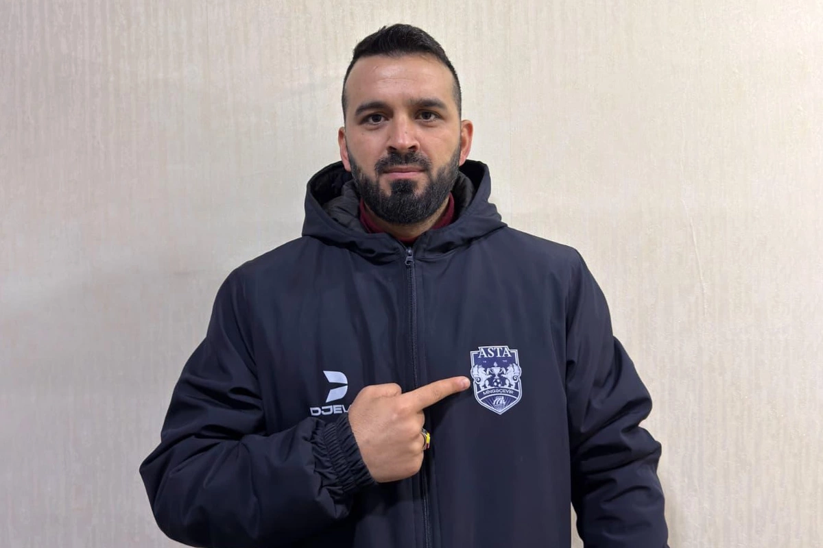 Türkiyəli məşqçi Azərbaycandan deportasiya olundu, klub məsələyə aydınlıq gətirdi Türkiyəli məşqçi Azərbaycandan deportasiya olundu, klub məsələyə aydınlıq gətirdi