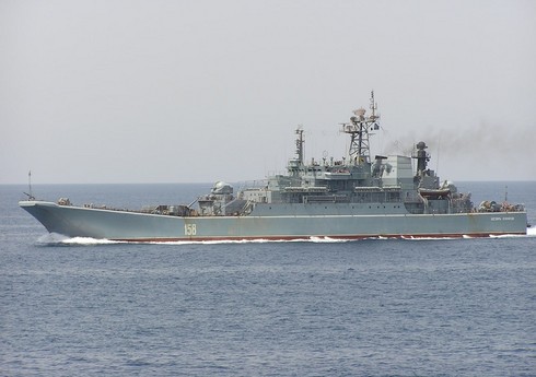 Ukrayna Qara dənizdə Rusiyanın hərbi desant gəmisini vurub