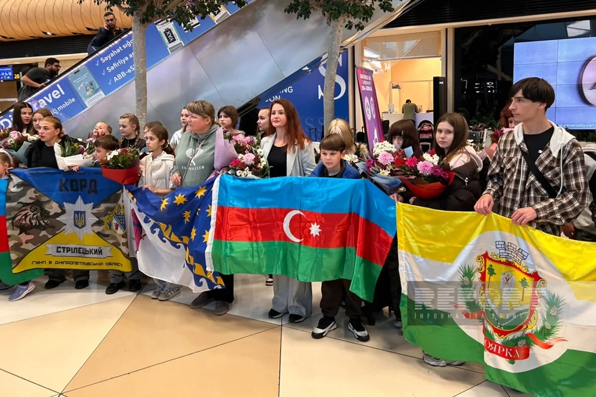 Ukraynadan daha 30 uşaq reabilitasiya üçün Azərbaycana gətirilib Ukraynadan daha 30 uşaq reabilitasiya üçün Azərbaycana gətirilib