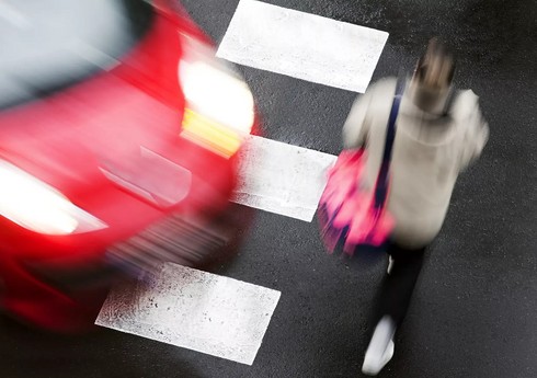 Xaçmazda elçi getdiyi qızı və anasını maşınla vurub