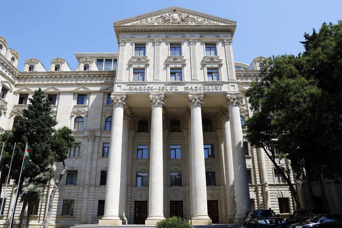 XİN: Qara dənizdə gəminin dronla vurulması nəticəsində bir azərbaycanlı həlak olub, biri itkin düşüb