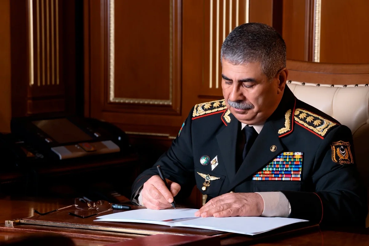 Zakir Həsənov Yaşar Gülerə başsağlığı verib Zakir Həsənov Yaşar Gülerə başsağlığı verib