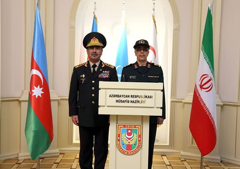 Zakir Həsənov İran Silahlı Qüvvələrinin Baş Qərargah rəisi ilə regiondakı vəziyyəti müzakirə edib Zakir Həsənov İran Silahlı Qüvvələrinin Baş Qərargah rəisi ilə regiondakı vəziyyəti müzakirə edib