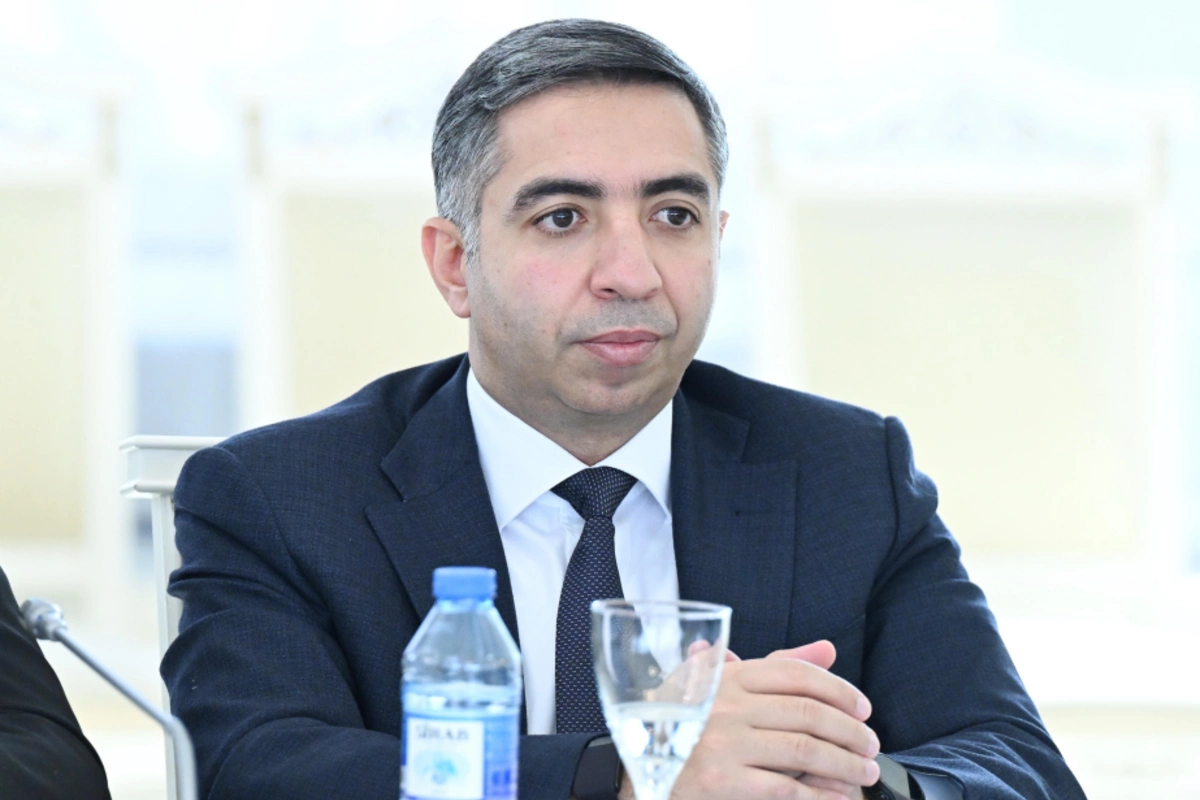 Zaur Əliyev: 