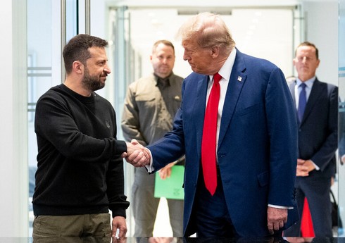 Zelenski Trampla danışıb Zelenski Trampla danışıb