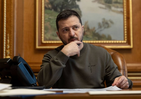 Zelenski: Ukrayna müharibəni bitirəcək diplomatik vəziyyətə yaxınlaşmaq istəyir