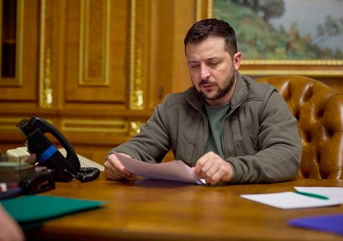 Zelenski Ukrayna müharibəsinin diplomatiya yolu ilə həlli şərtini açıqlayıb Zelenski Ukrayna müharibəsinin diplomatiya yolu ilə həlli şərtini açıqlayıb